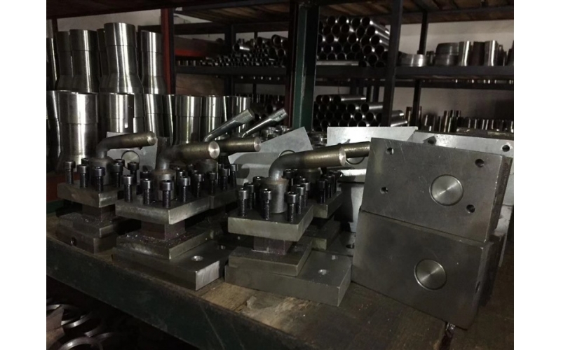 多面切削機床的工作原理是什么？